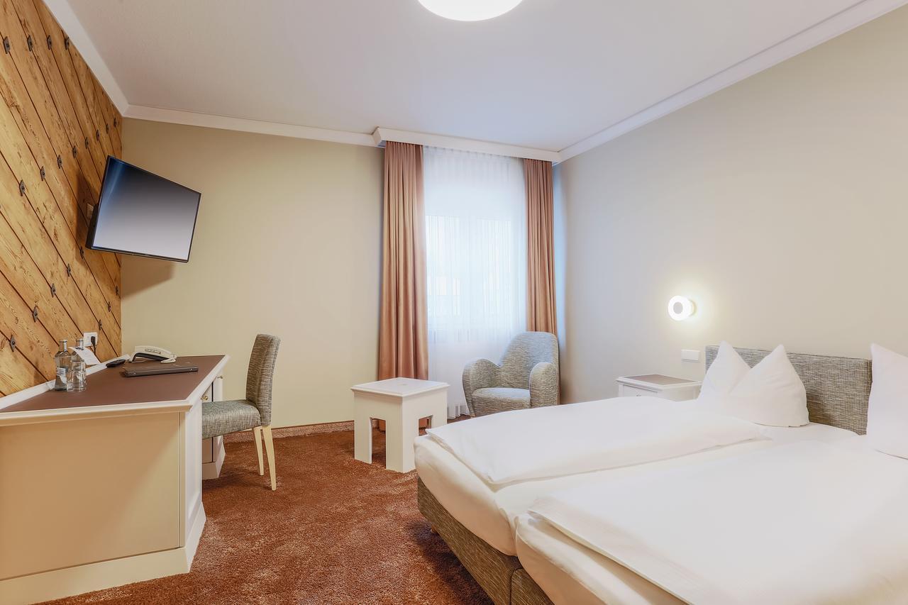 Hotel - Restaurant Erich Roediger Bad Staffelstein Zewnętrze zdjęcie